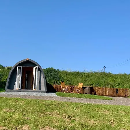 Waterpump Pod For 2 Adults With Ensuite In The Suffolk Countryside Badingham Exterior photo