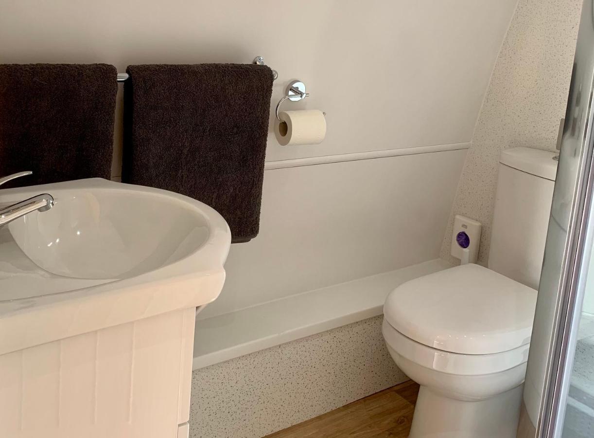 Waterpump Pod For 2 Adults With Ensuite In The Suffolk Countryside Apartment